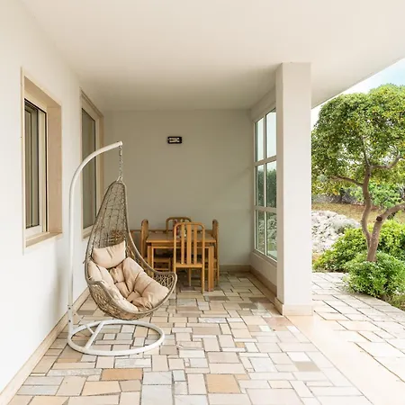 Casa Gentile Con Giardino Locorotondo